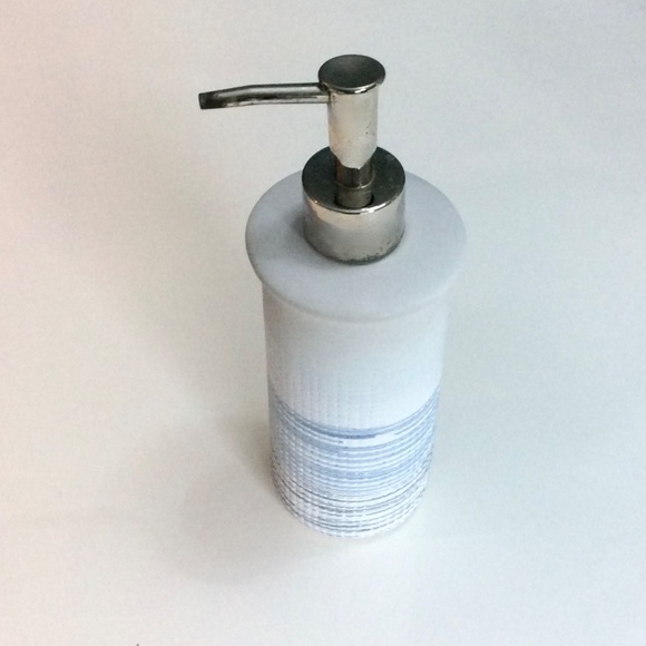 Croscill Nomad Soap/Lotion Dispenser *Blue* - Picture 2 of 4